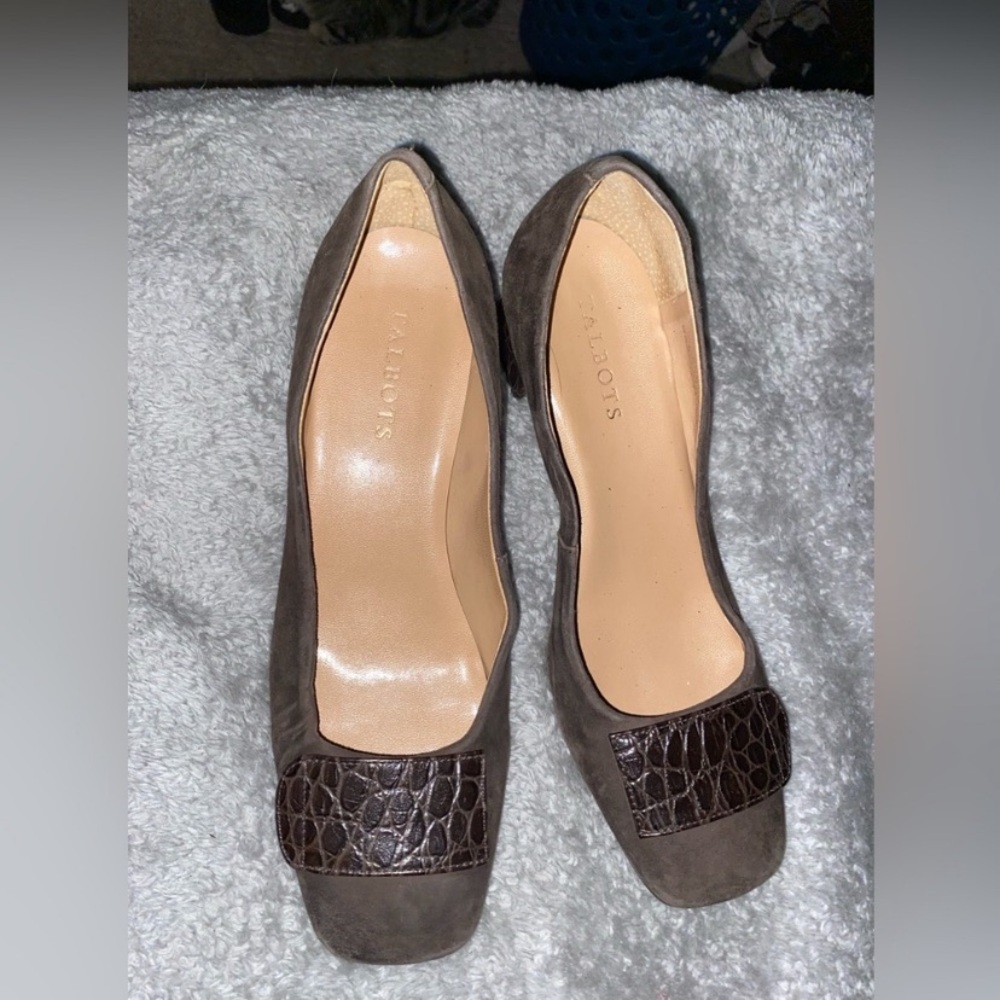 Talbots Brown Heels with Textured Toe size 8.5